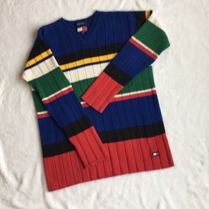 Woman’s Tommy Hilfiger Sweater Size M